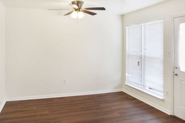 Photo - 4406 Eagle Ct