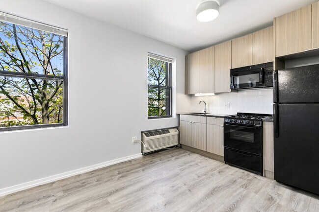 Photo - 4875 N Magnolia Ave