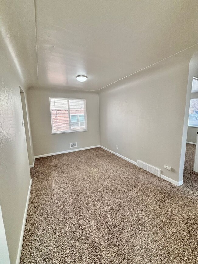 Photo - Remodeled Two Bedroom in University District-Next to DU!! 50% Off Firsts Month Rent!! Unit 2347