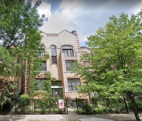 Building Photo - 4103 N Kenmore Ave