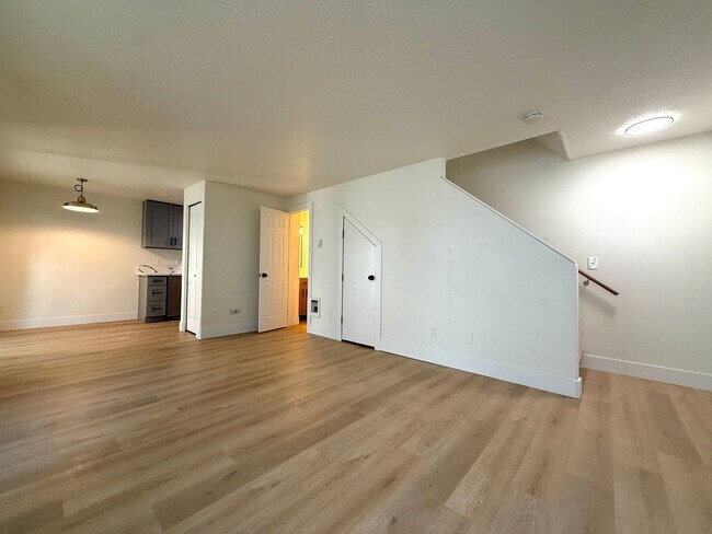 0148-01 - 0148-01 Apartment Unit 3