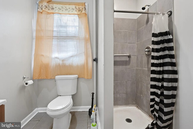 Photo - 1610 Dyre St Unidad 2nd Fl - B2 - SRO