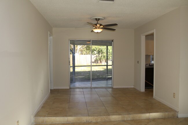 Photo - 4020 Country Club Blvd