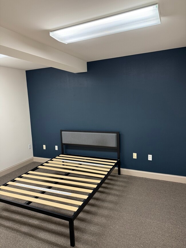 Bedroom - 1018 Main St Unit 1