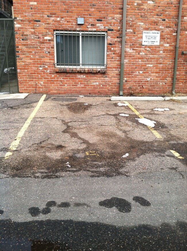 Building Photo - 155 S Pennsylvania St Unit 103