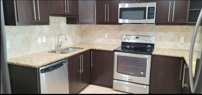 Photo - 750 SW Claudia Ave