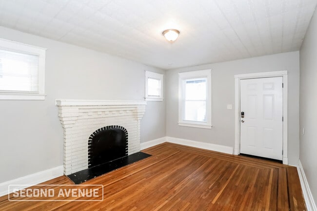 Building Photo - 4055 Palos St