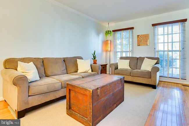 Building Photo - 12867 Mill House Ct