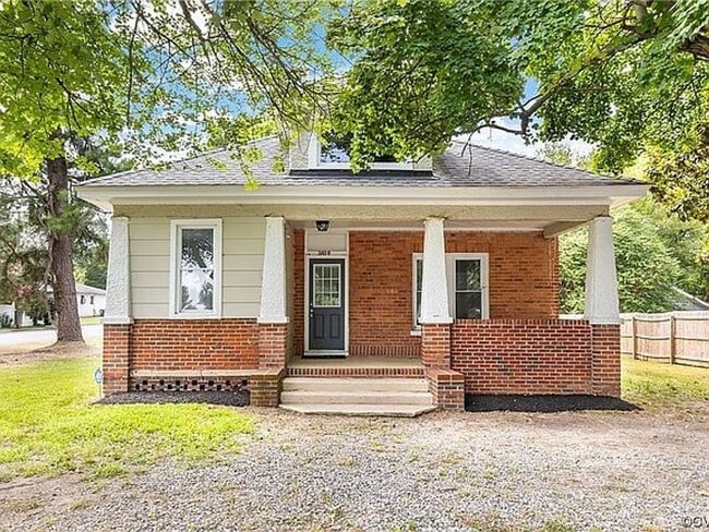 Photo - 2609 Poplar St