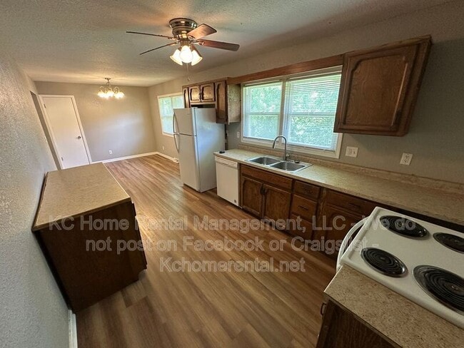 Photo - 515 S Forest Ave