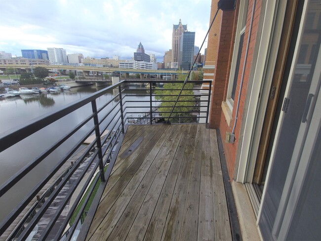 Riverview Lofts