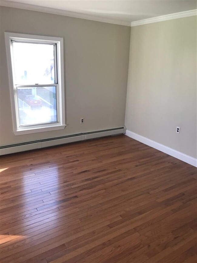 Photo - 25 4th St Unit 3