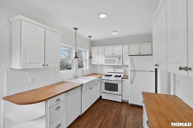 Photo - 758 Antone St NW