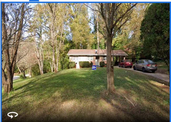 Building Photo - 3 Bed 1.5 Bath in Decatur!