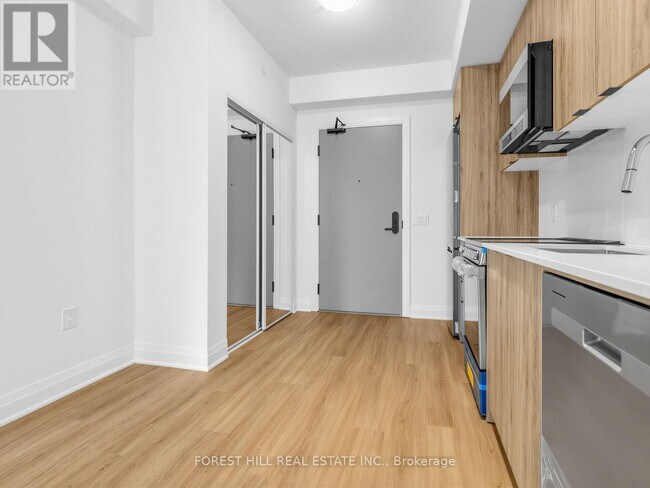 Photo - 700 Sheppard Ave W Unit 403