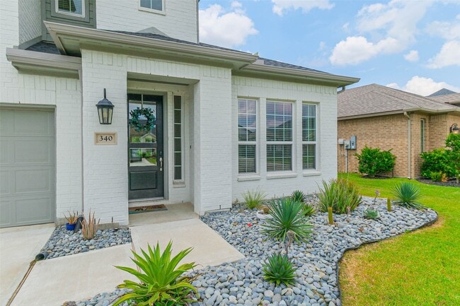 Photo - 340 Cavil Barrier Ln