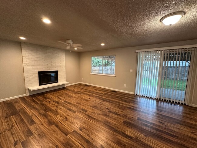 Photo - 6009 16th Ave SE