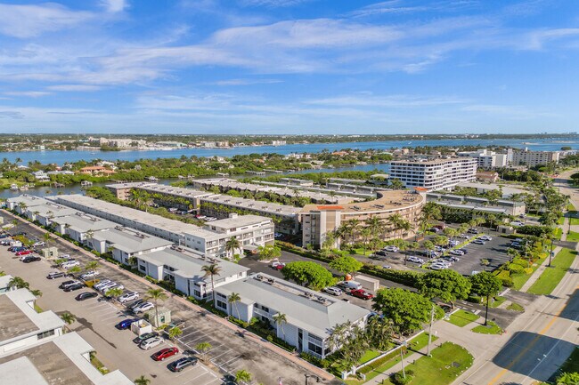 Photo - 4201 S Ocean Blvd Unit H2