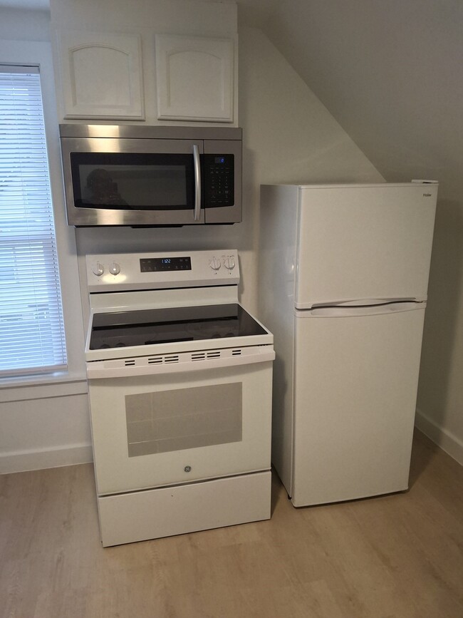 Photo - 709 Belmont Ave Unit 3
