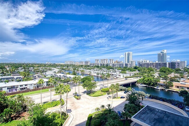 Photo - 2500 Parkview Dr Unit 911