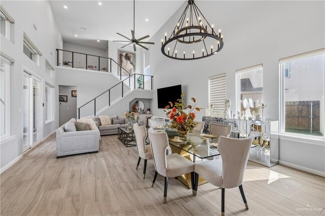 Photo - 27 Ensenada Ave