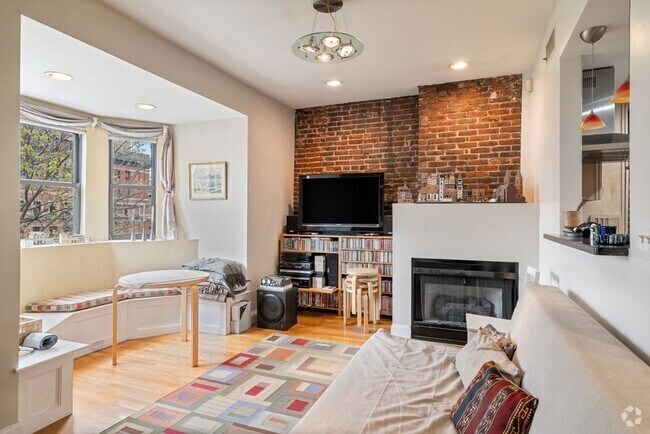 Building Photo - 39 Worcester Sq Unit 5 Rental