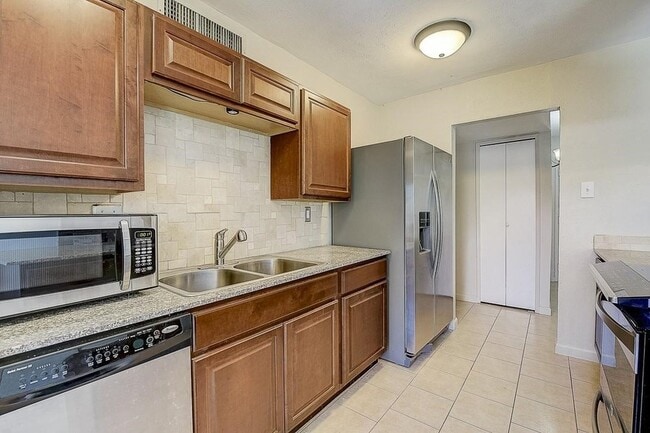 Photo - 5501 Adams Dr