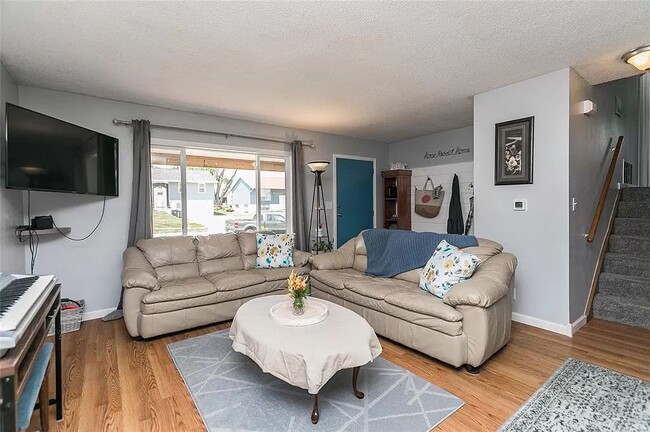 409 Norwick Rd SW