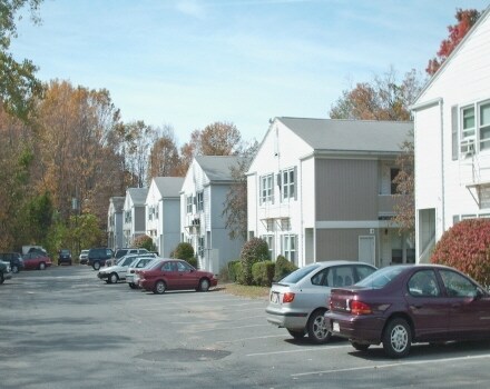 Mill Hollow - Mill Hollow Apartments