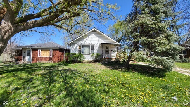 Building Photo - 1604 E Legrande Ave Rental