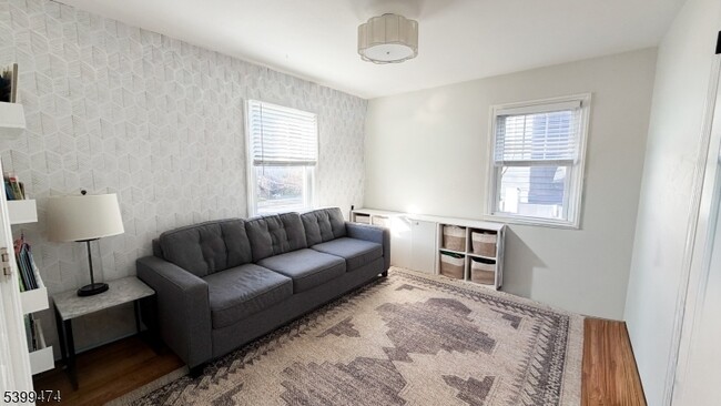 Photo - 19 Hazlett St