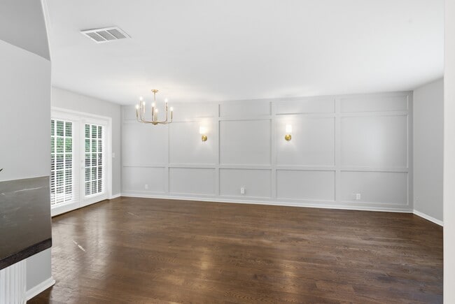 Building Photo - 254 Summit Ridge Dr