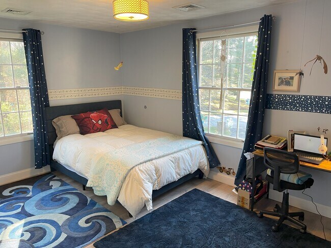 Photo - 140 Adirondack Dr