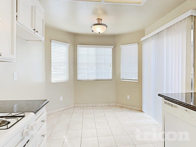 Photo - 600 Basalt Dr