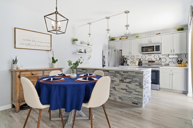 Photo - 6818 68th Way