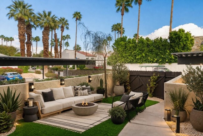 Building Photo - 1492 S Camino Real Unit 110