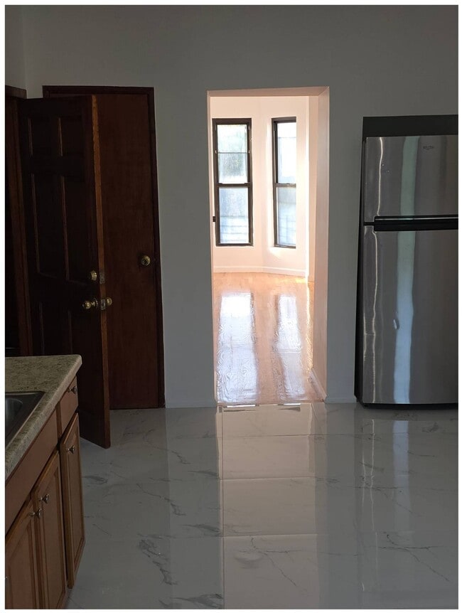 Photo - 732 Belmont Ave