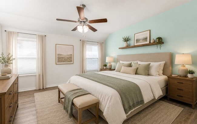 Photo - 716 Bluebird Way