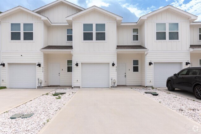 Building Photo - 8706 Meadow Flower Ln Rental