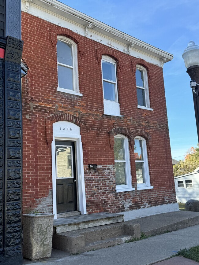 Photo - 1208 N 3rd Street House