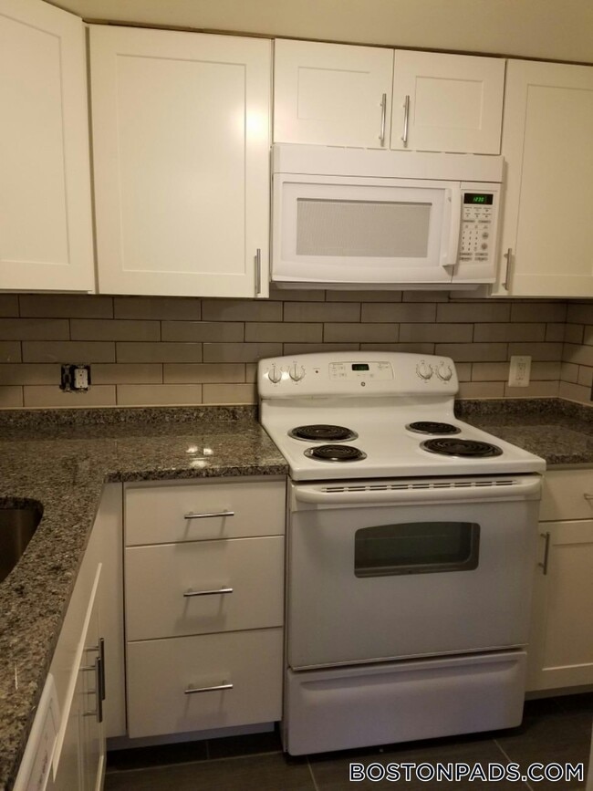 Photo - 524 Putnam Ave Unidad 15