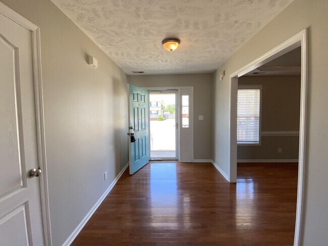 Photo - 58 Polk St