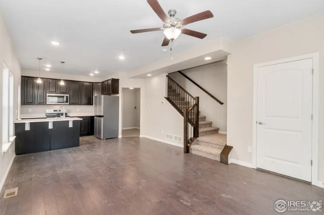Building Photo - 2433 Ridge Top Dr Rental
