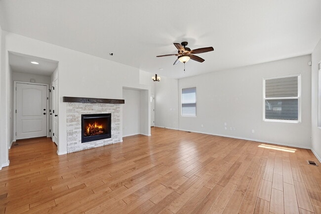 Photo - $2,640.95 with $300 off the first month's rent, 4 Beds - 3.5 Bath, Single Family Home in Colorado...