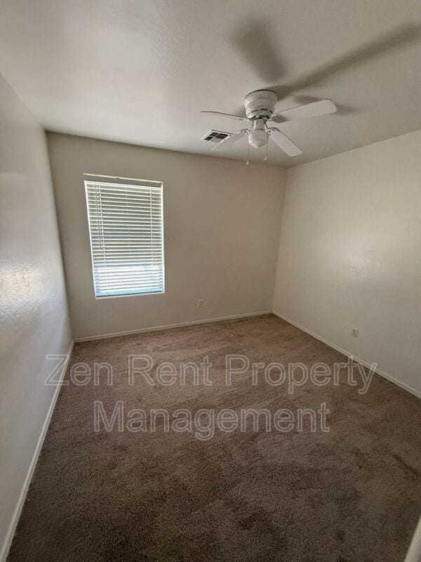 Photo - 33024 N Madison Way Dr