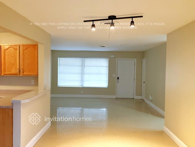 Photo - 5560 SW 7th Ct