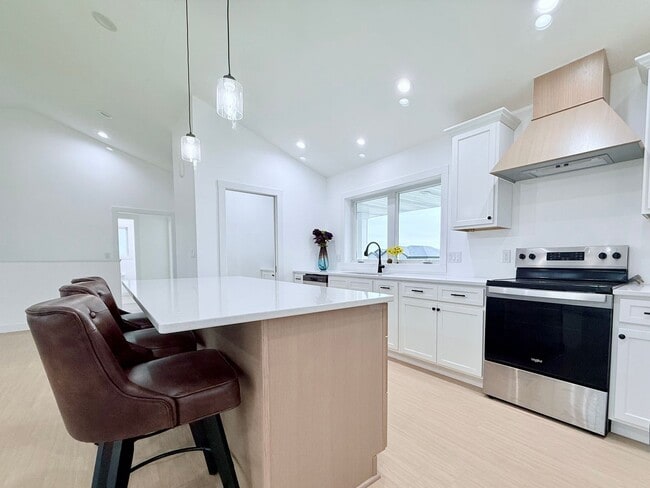 1513 Prairie Dr