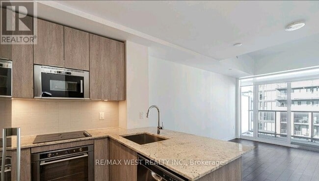 Photo - 99 Eagle Rock Way Unité 827