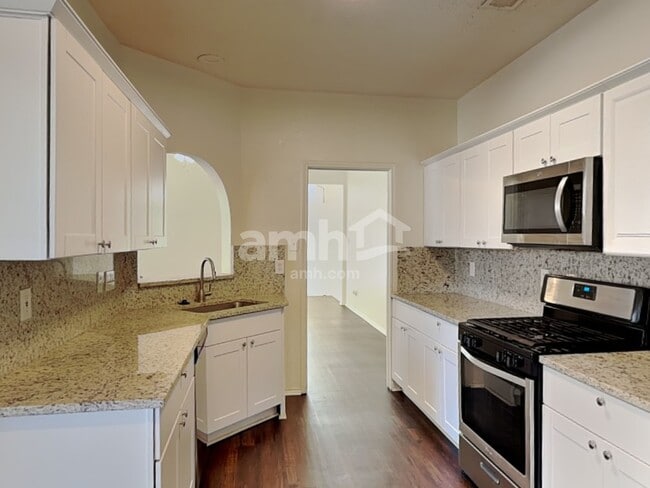 Photo - 4521 Mustang Dr