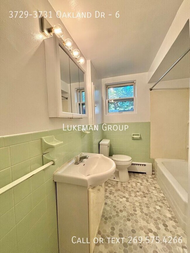 Photo - 3729-3731 Oakland Dr-6 Unit 6